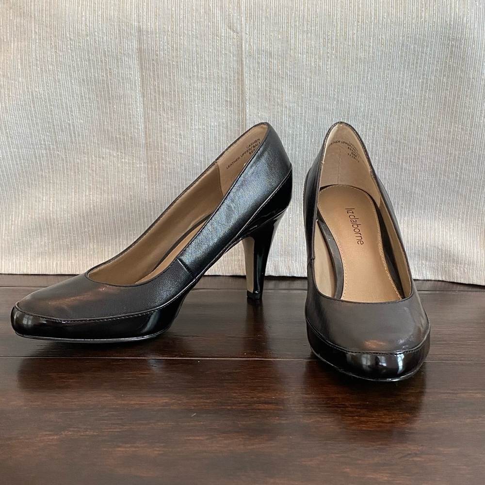 Liz Claiborne Leather Pumps